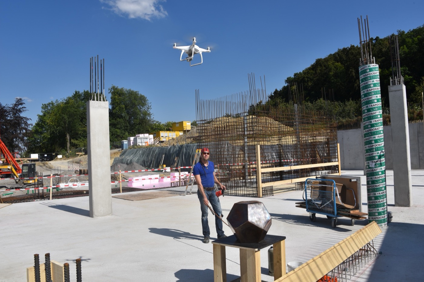 Grundsteinlegung mit Pentagon-Dodekaeder aus Kupfer – anthroposophische Tradition nach Rudolf Steiner